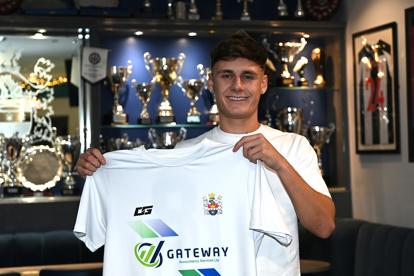 New Signing – Luke Parker